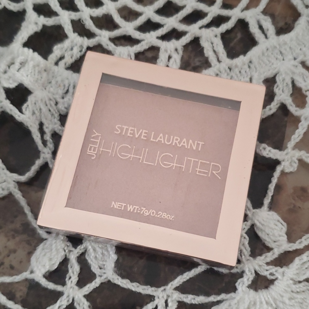 Steve Laurant- Jelly Highlighter- Cotton candy.